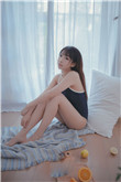 上官婉儿被用计骗进房间